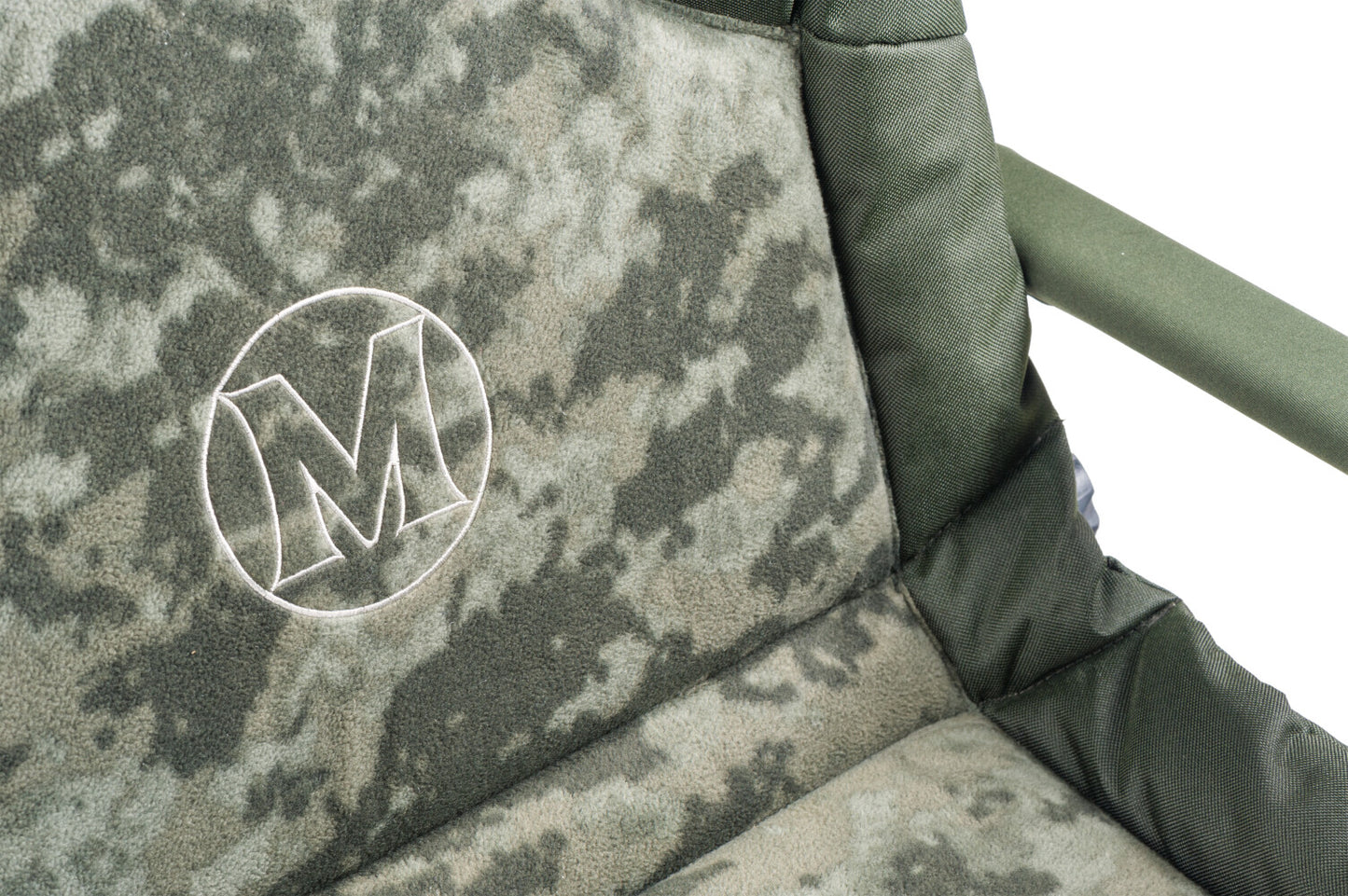MIVARDI Chair Camo Code Arm Karpfenstuhl Angelstuhl Outdoor