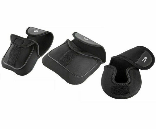 Daiwa Neopren Rollentasche für Stationärrolle oder Baitcast versch. Größen