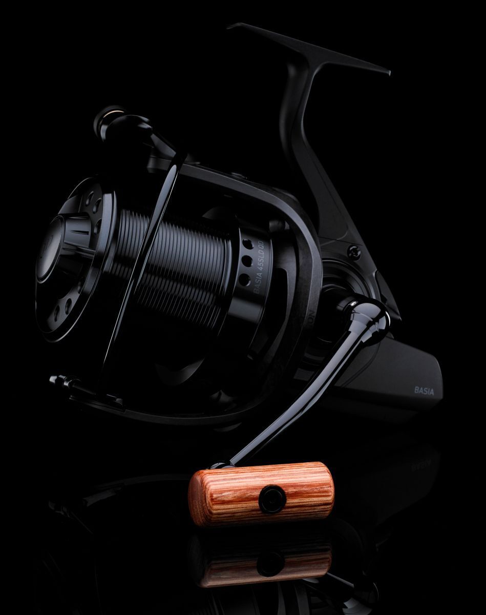 Daiwa BASIA 45 SLD QD BIG PIT ROLLE | MIT 45MM SPULENHUB