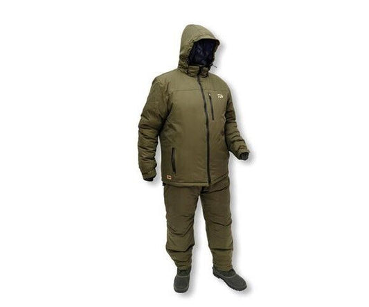 Daiwa Winter Carp Suit Gr. M-XXXL Winteranzug Thermoanzug Thermo Jacke & Hose